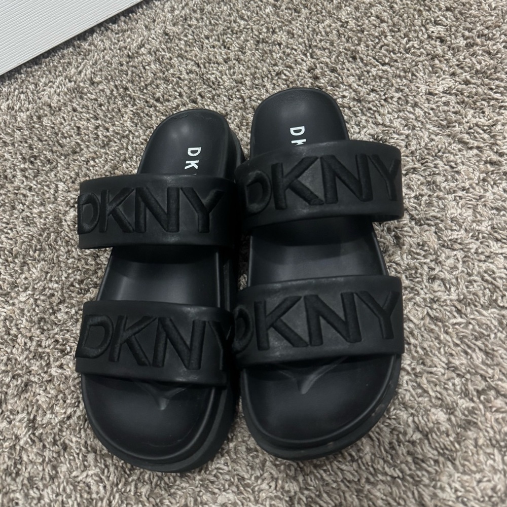 Platform DKNY sandals